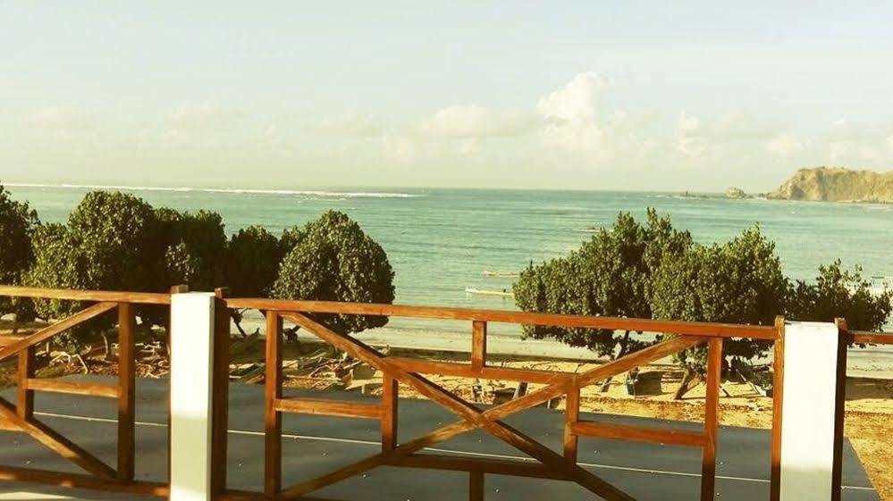 Friends Beach Hotel Kuta  Kültér fotó