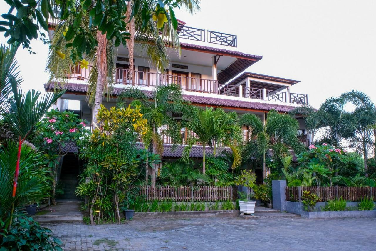 Friends Beach Hotel Kuta  Kültér fotó