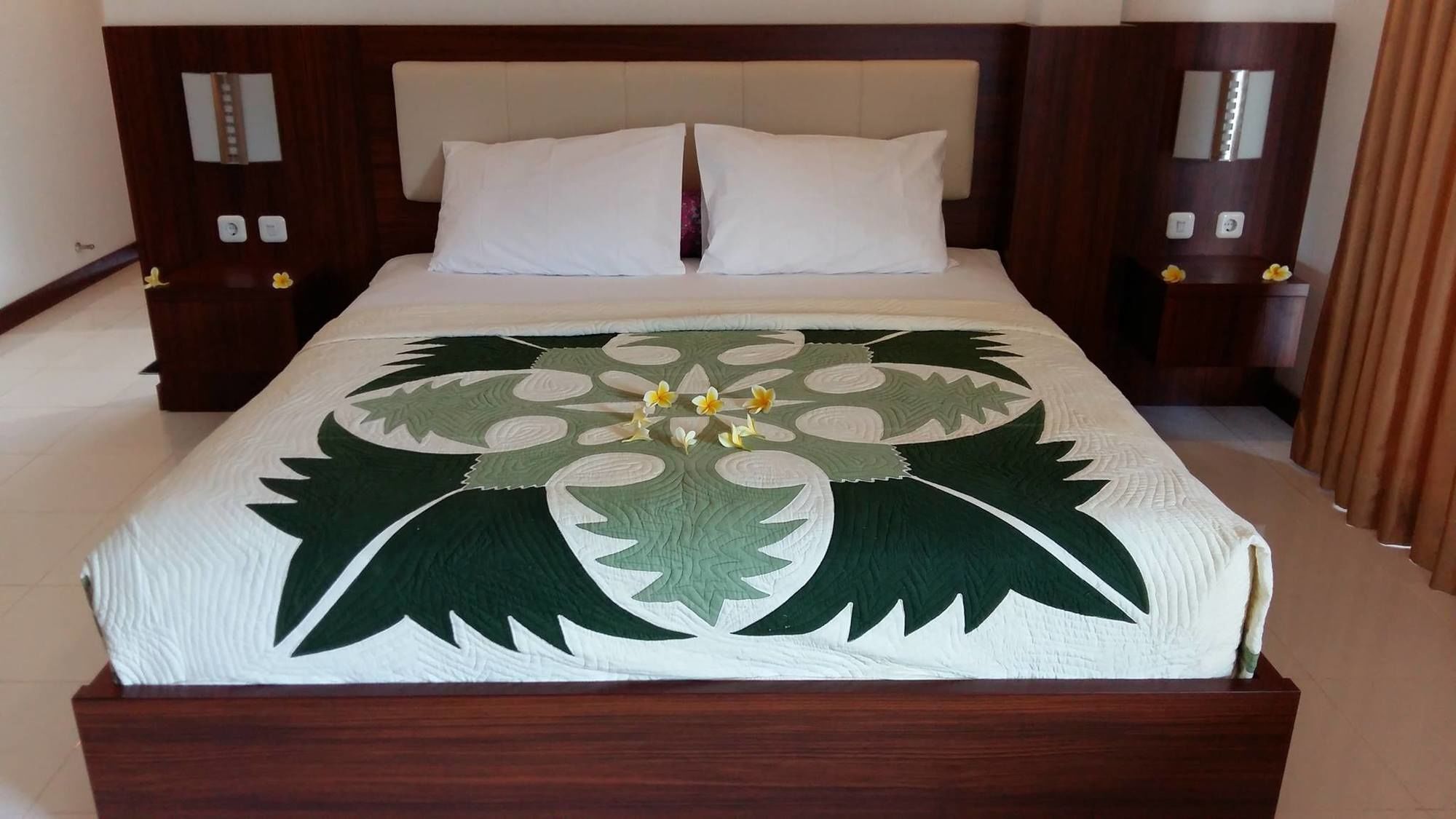 Friends Beach Hotel Kuta  Kültér fotó