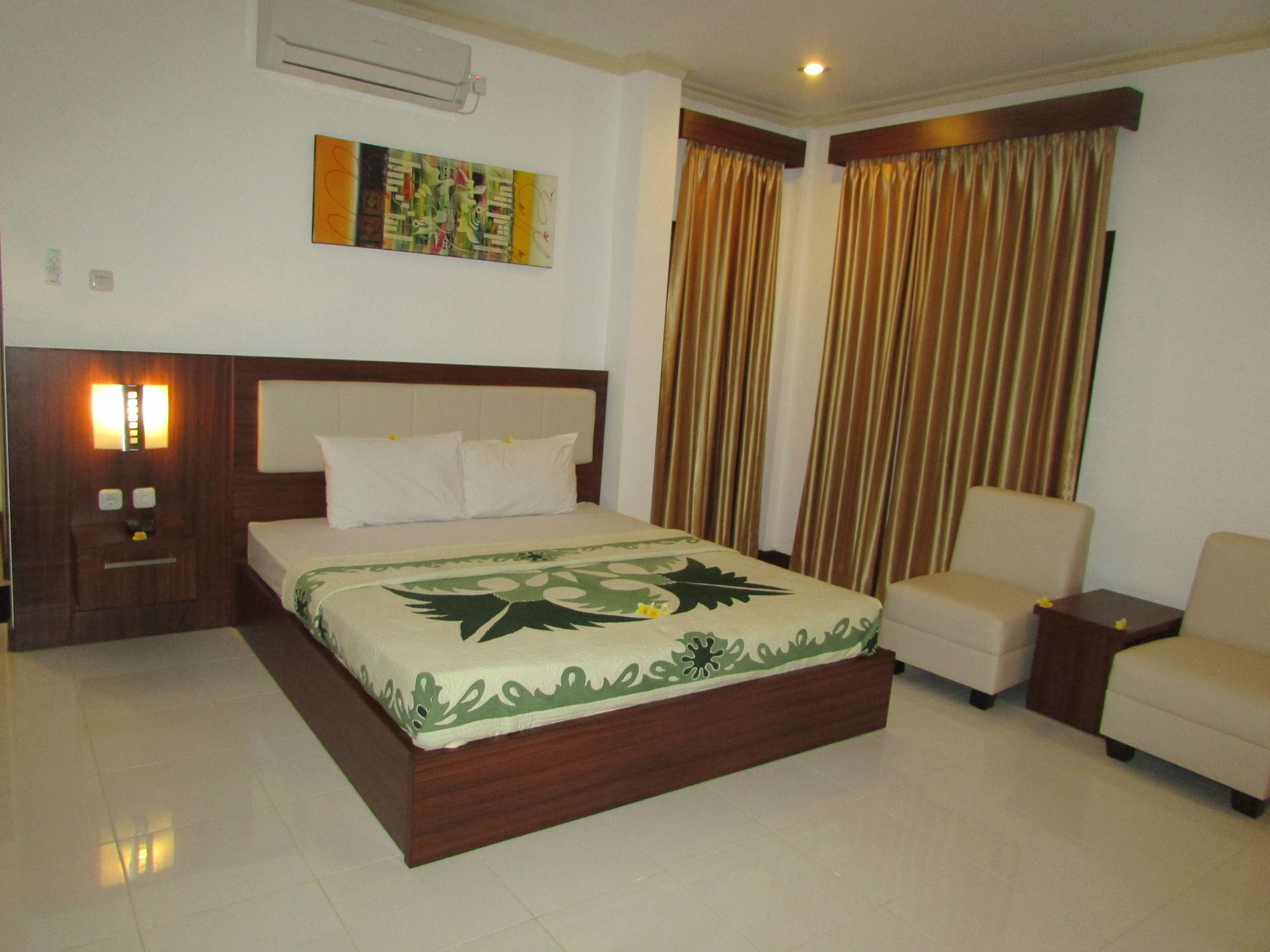 Friends Beach Hotel Kuta  Kültér fotó