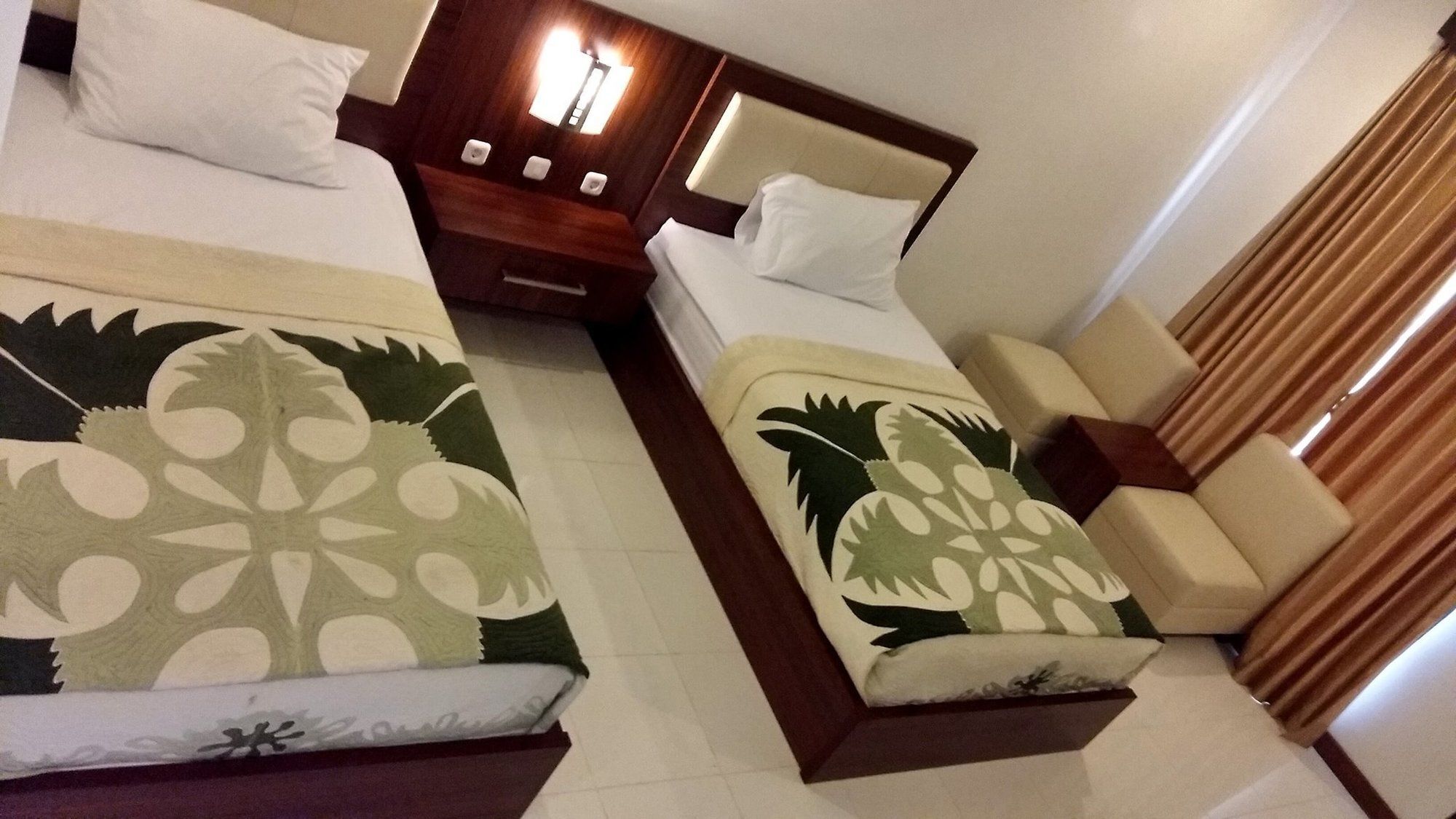 Friends Beach Hotel Kuta  Kültér fotó